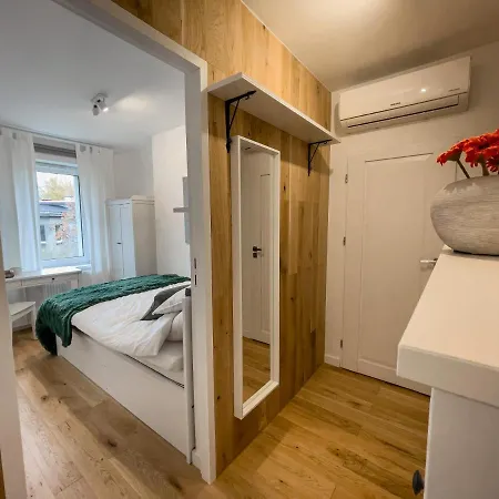 Urban Apartments No 4 - Air Condition - Garden - Free Parking