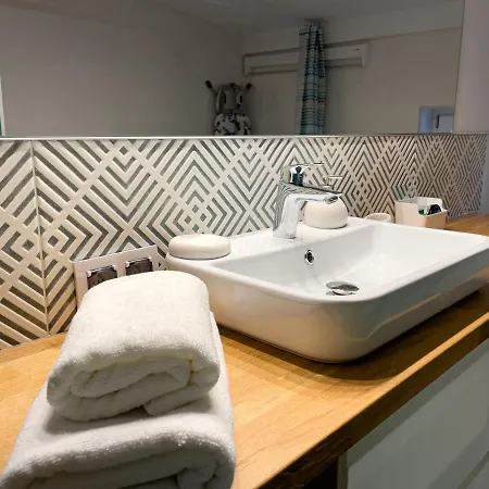 Urban Cosy No 4, Free Private Parking, Self Check-in Chorzów