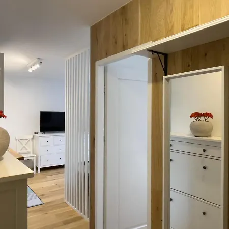 Apartment Urban Cosy No 4, Free Private Parking, Self Check-in
