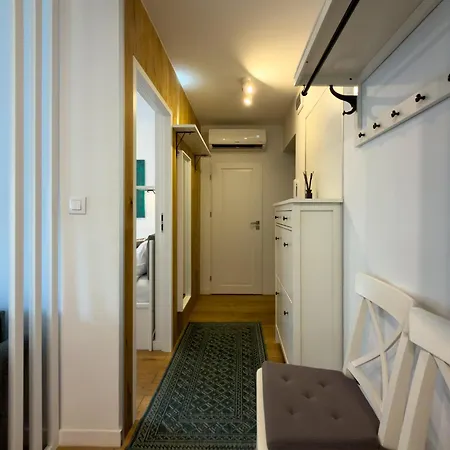 Urban No 4 - Air Condition - Garden - Free Parking Chorzów