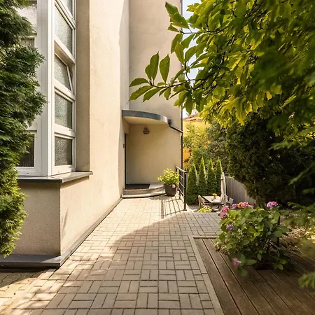 Urban No 4 - Air Condition - Garden - Free Parking *